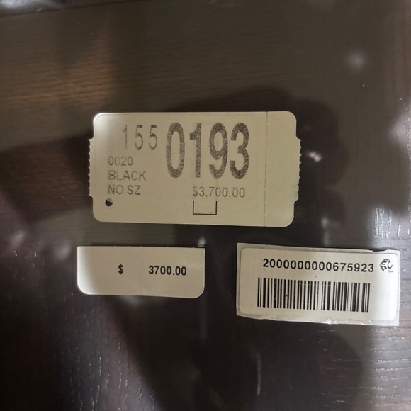 Chanel - Picture 3 of 11